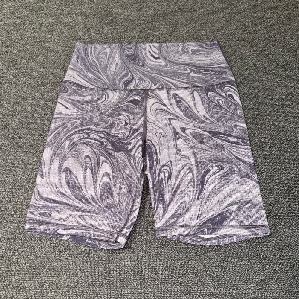 Athleta Transcend 7" Purple Marble Swirl High Rise Biker Short Medium Activewear